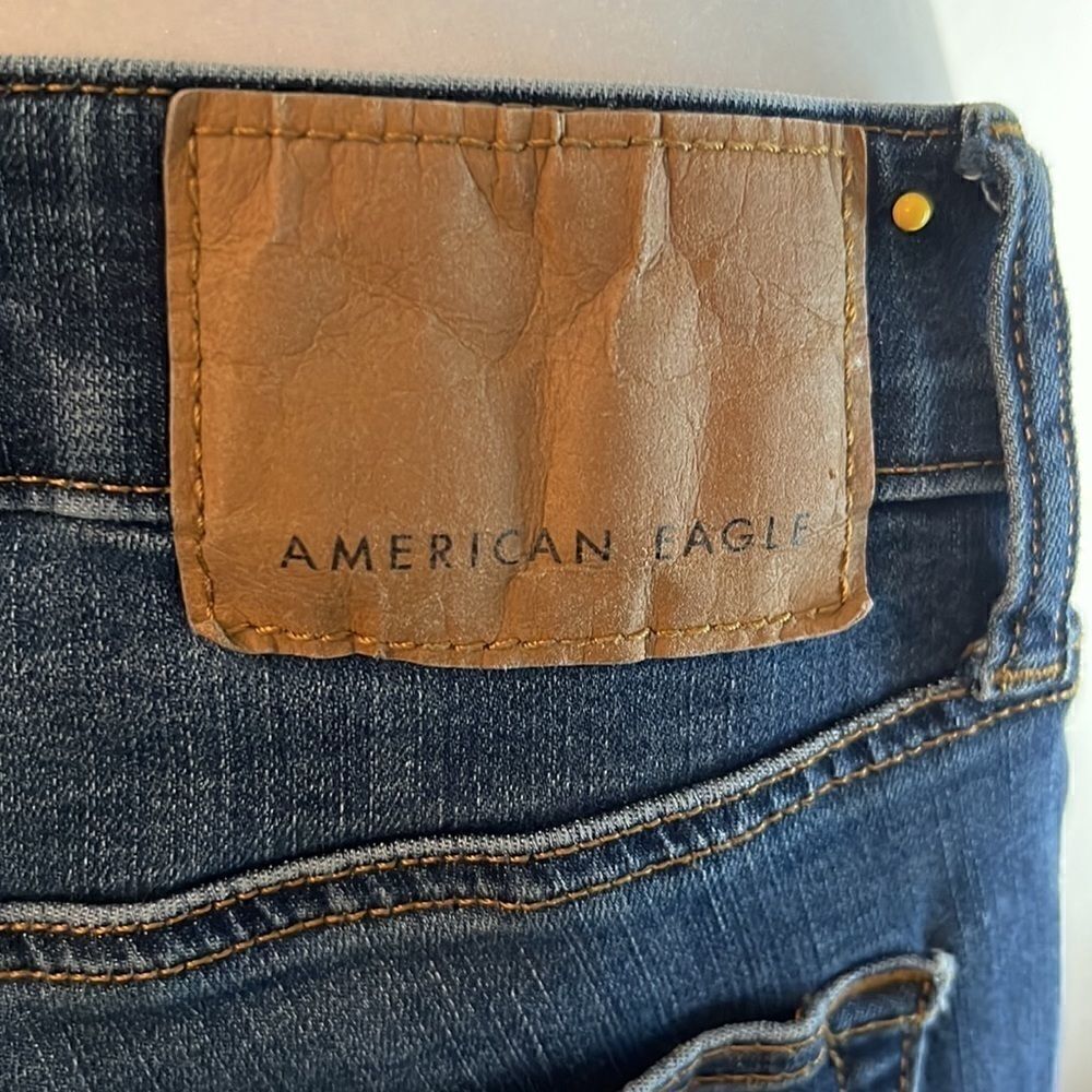 American Eagle size 28x28 Distressed jeans with stretch EUC - Picture 9 of 15